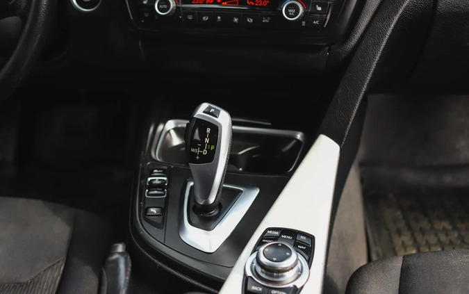 BMW Seria 3 cena 38000 przebieg: 411300, rok produkcji 2014 z Luboń małe 301